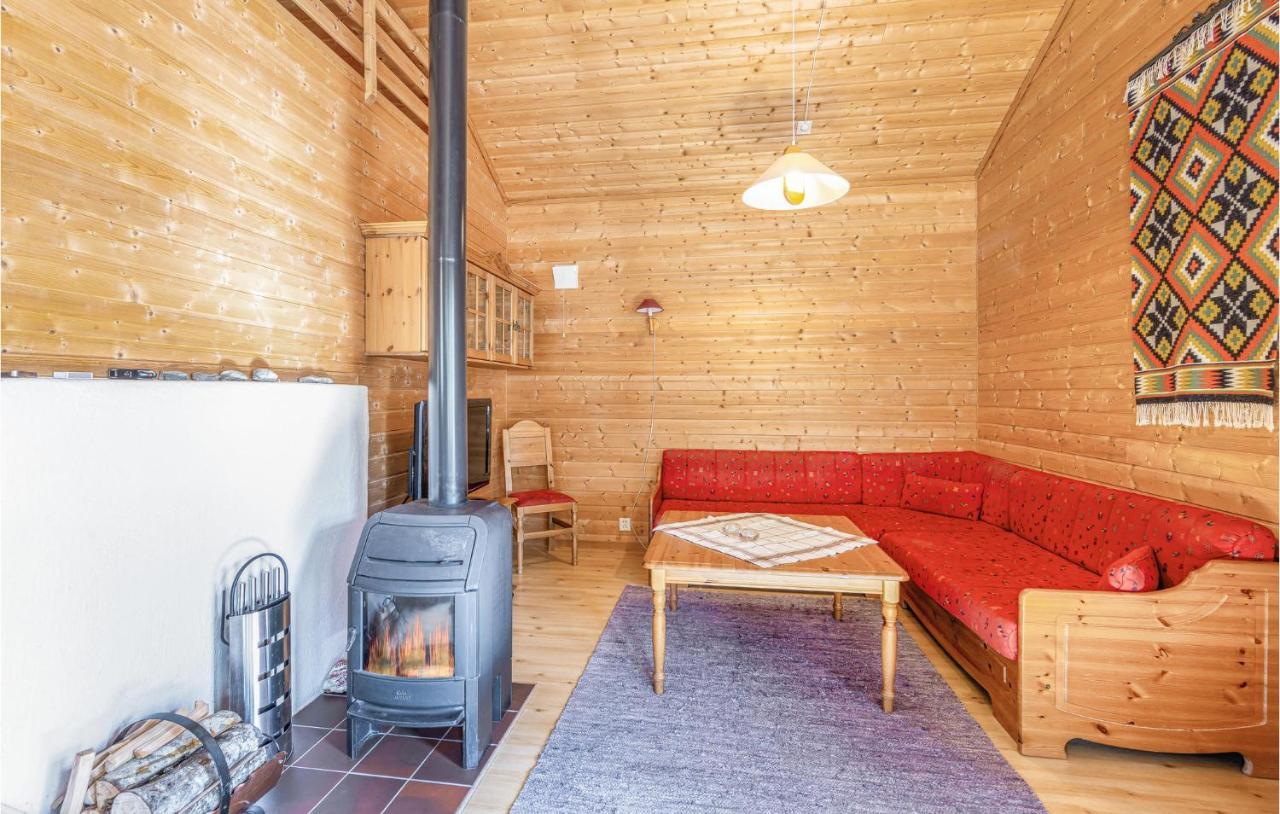 Cozy Home In Fjaerland With House A Mountain View المظهر الخارجي الصورة