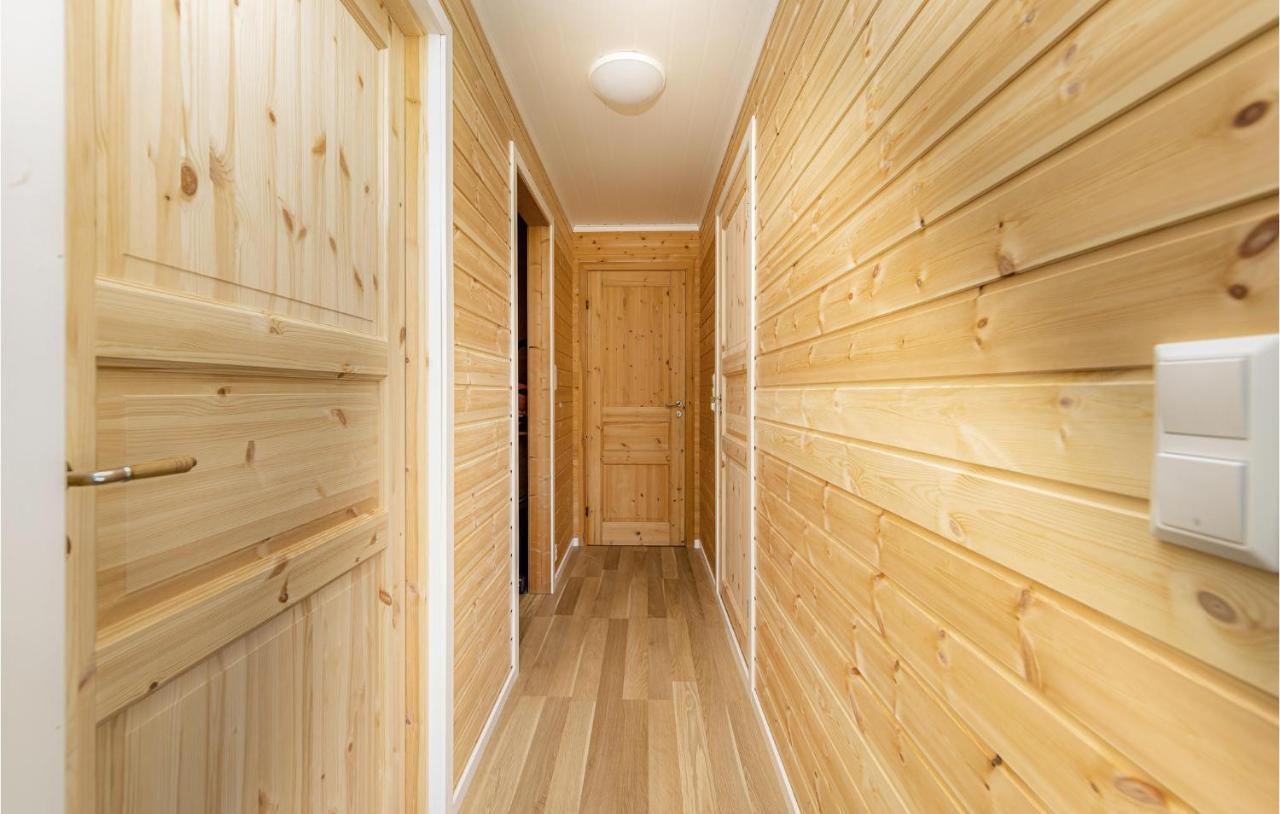 Cozy Home In Fjaerland With House A Mountain View المظهر الخارجي الصورة